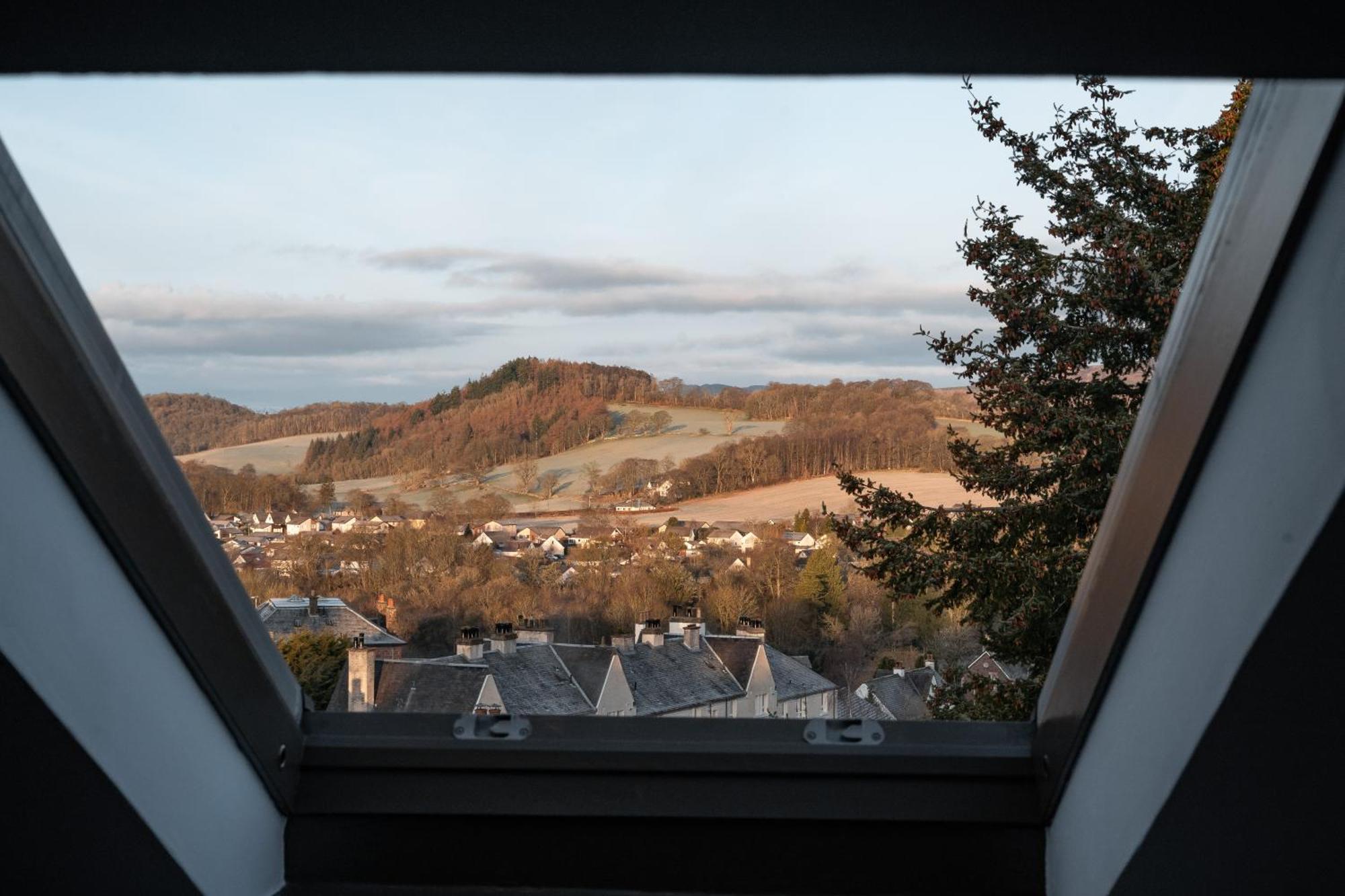 The Church Tower Crieff Eksteriør bilde